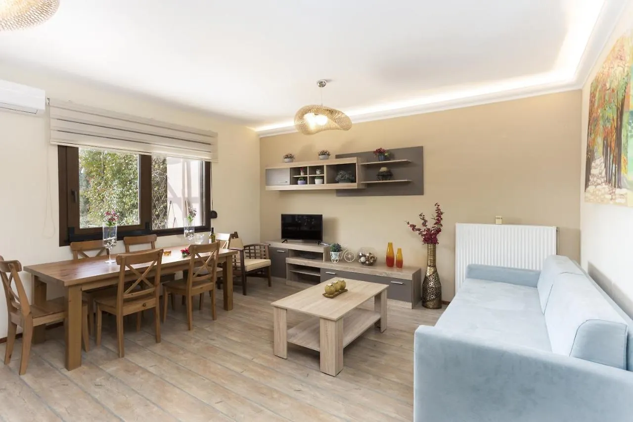 Twinstars Apartment With Courtyard And View location
